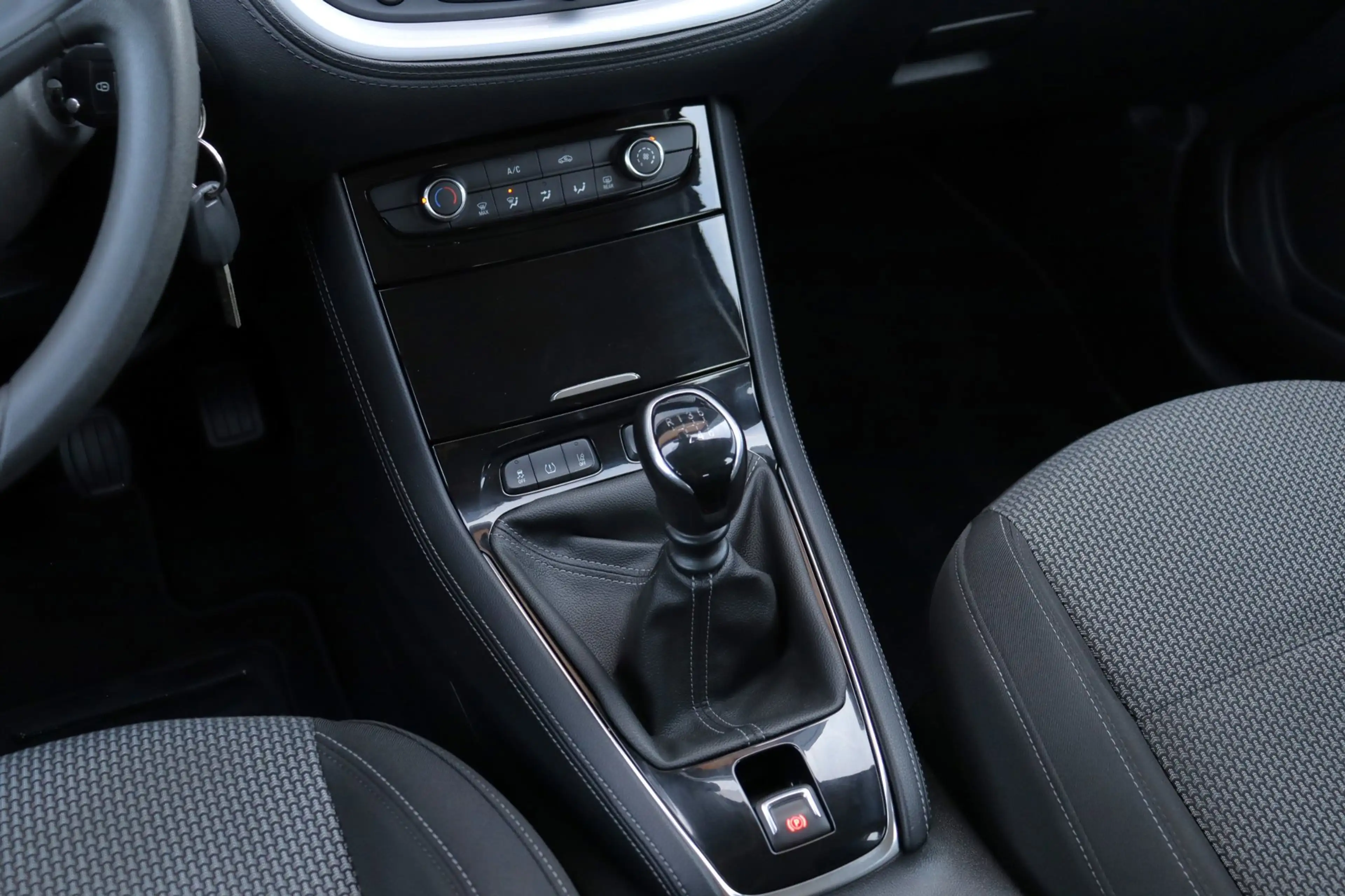 Opel Grandland X 1.2 Turbo Ultimate | Cruise | Airco | Trekhaak | S — photo 17