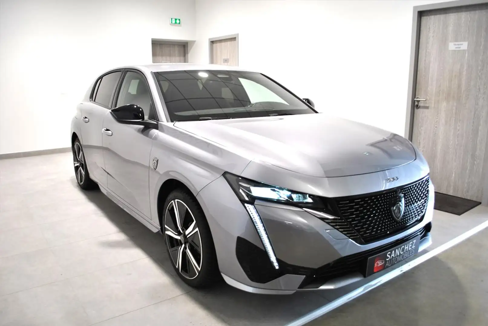 Peugeot 308 III 1.2 PURETECH 130 EAT8 GT Gris - 2