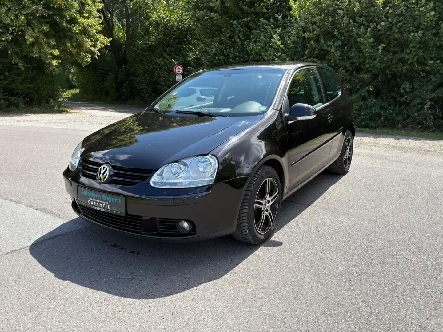 Volkswagen Golf V 1.9 TDI Lim. United/Garantie Schwarz - 1