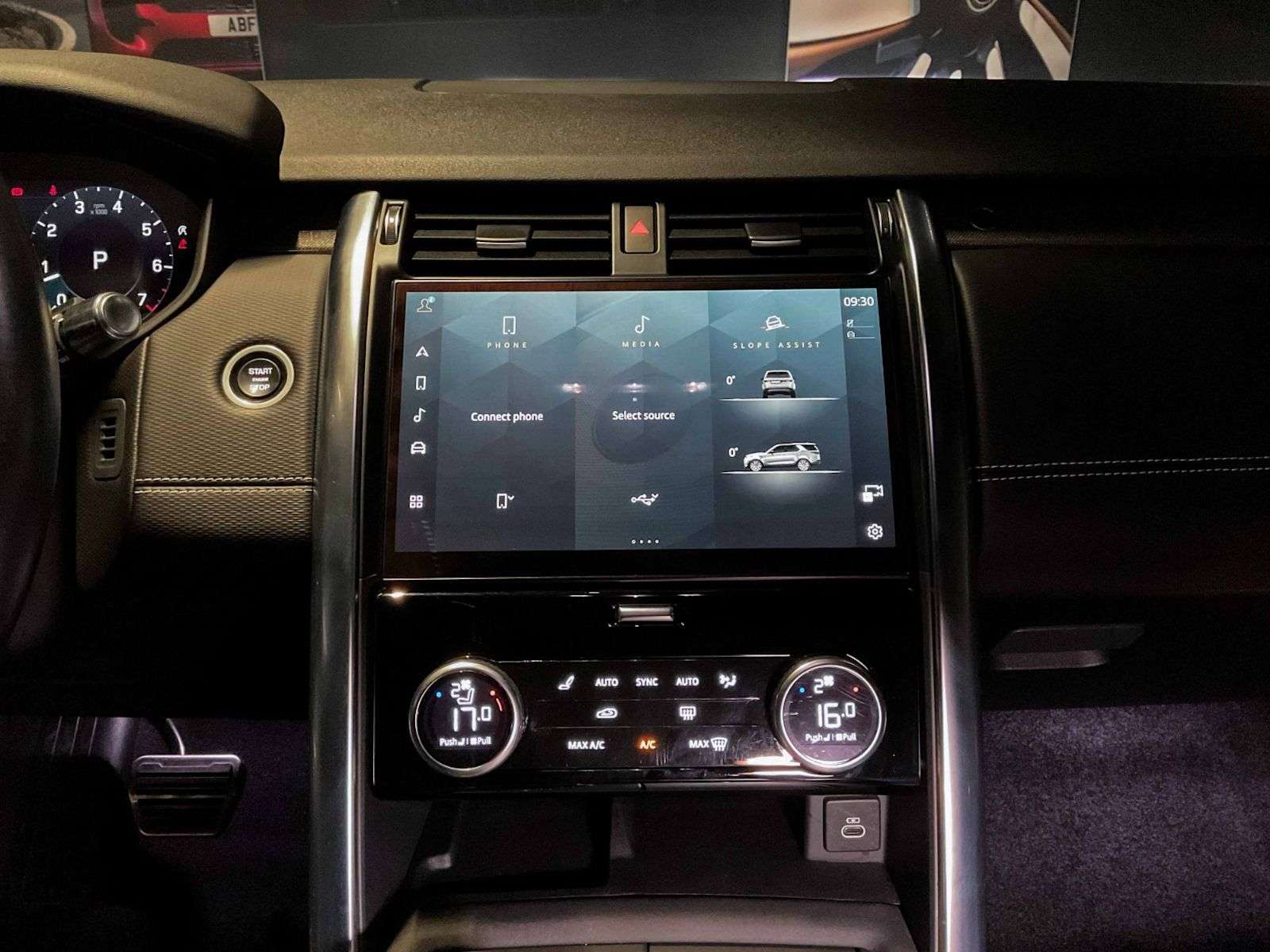 2022 Land Rover Discovery R-Dynamic S | 3rd Row Seating | Sunroof | Navigati thumb 17