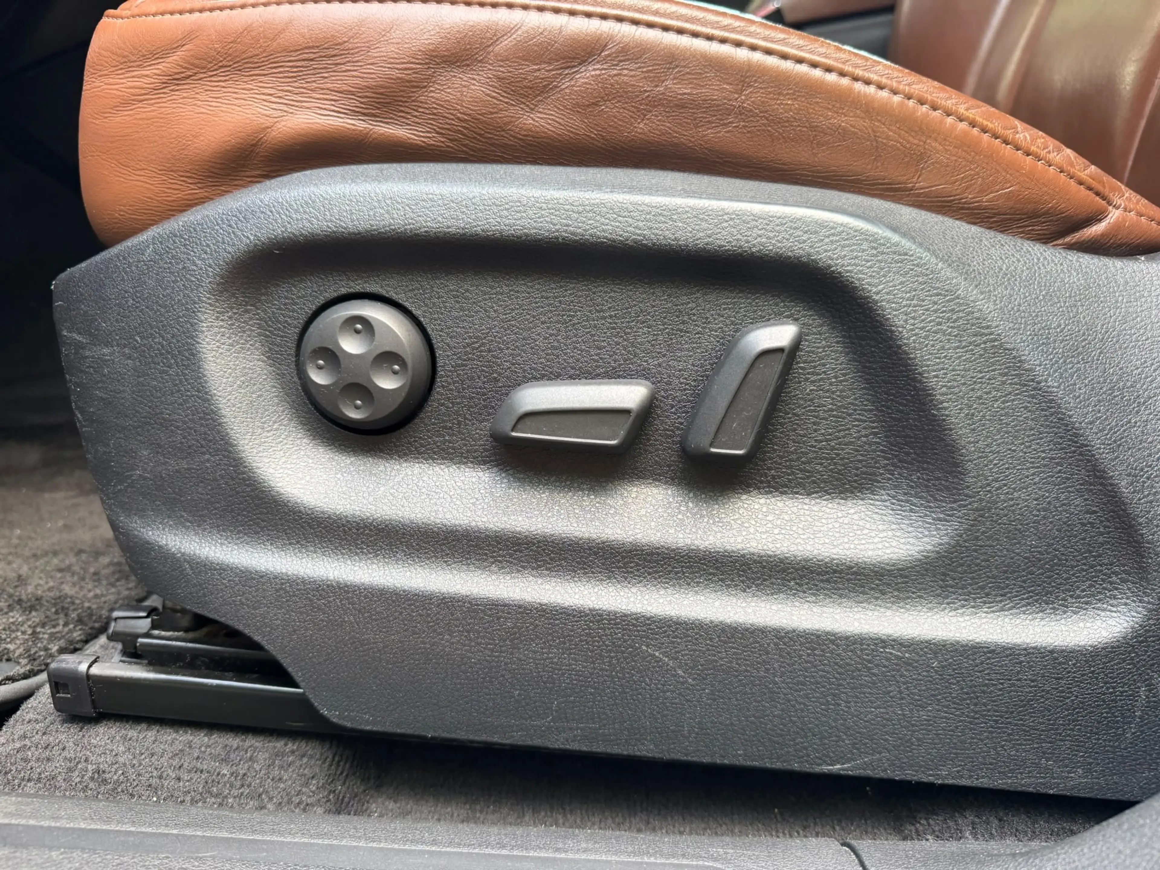 Audi Q5 2.0 TFSI quattro Pro Line / Navi / CarPlay / Leder — photo 15