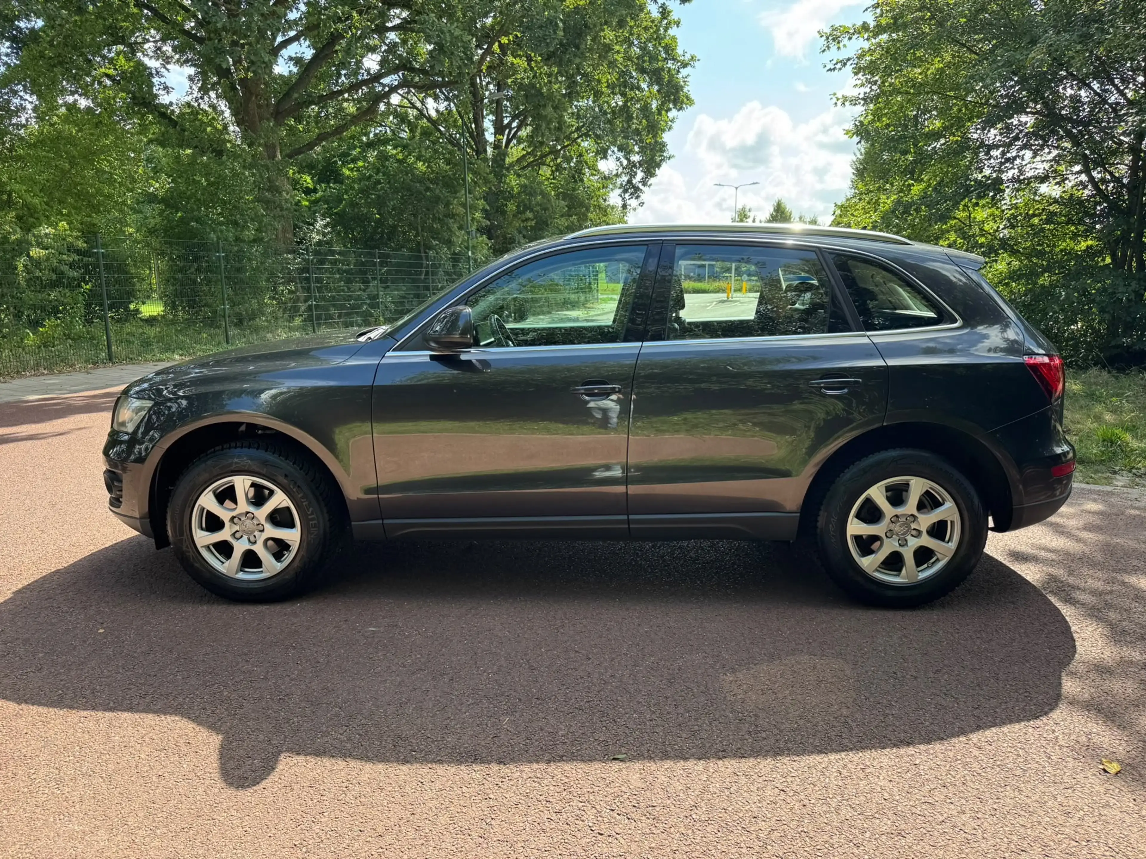 Audi Q5 2.0 TFSI quattro Pro Line / Navi / CarPlay / Leder — photo 3