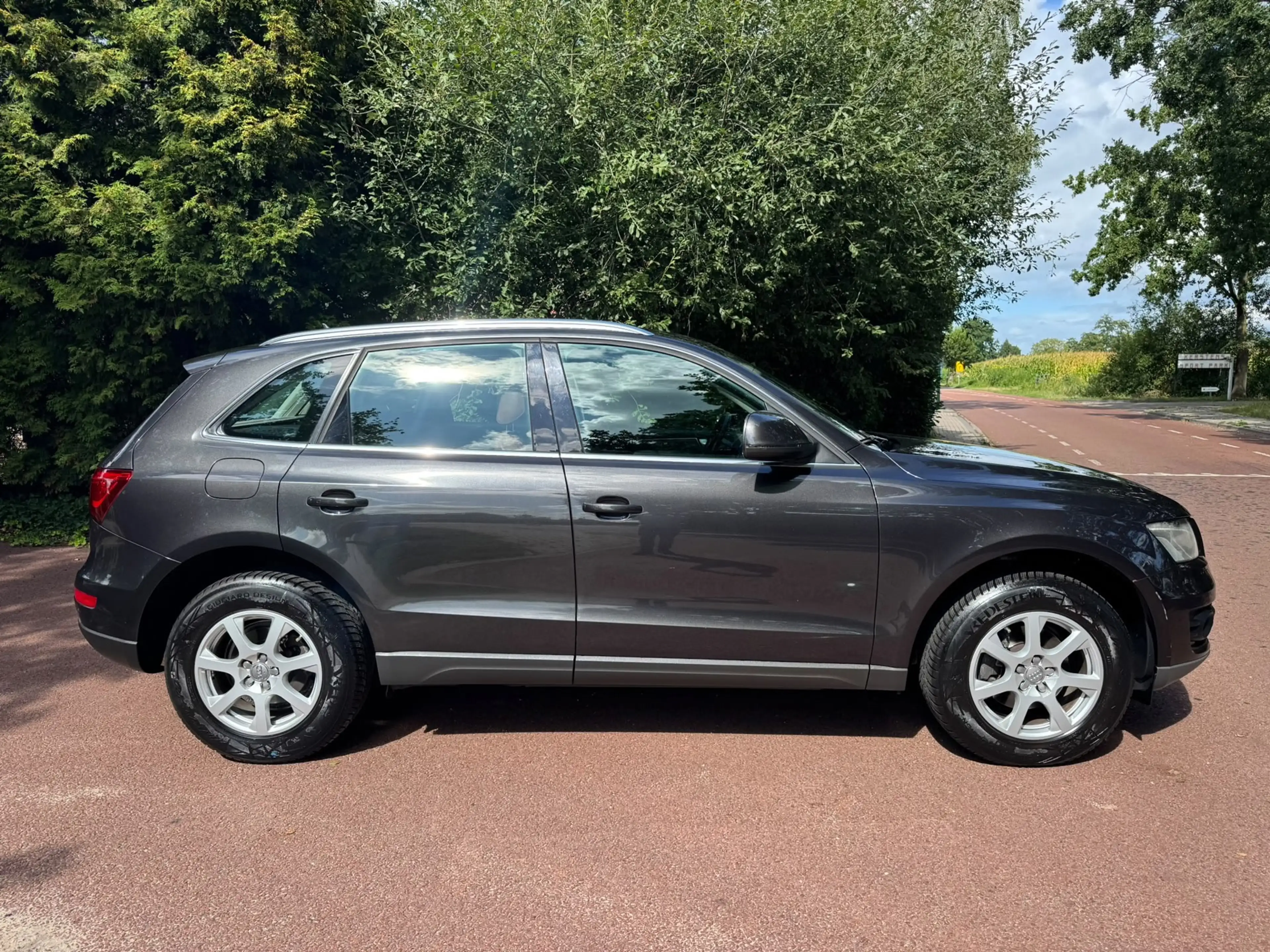 Audi Q5 2.0 TFSI quattro Pro Line / Navi / CarPlay / Leder — photo 8
