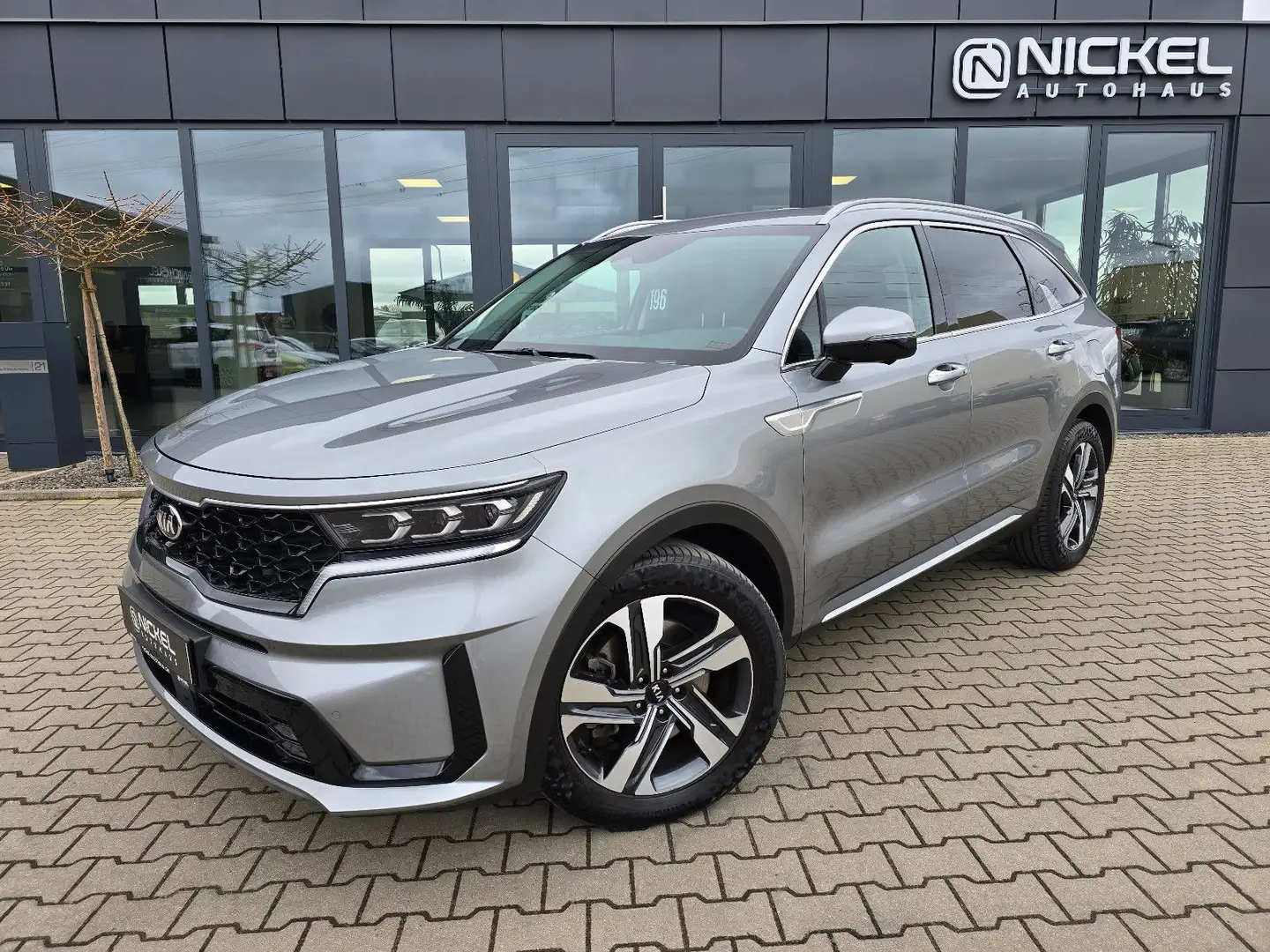 Kia Sorento Platinum 4WD*Led*Leder*Acc*Kamera*Voll* Šedá - 1