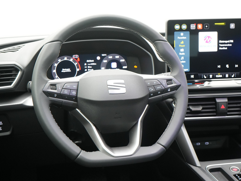 SEAT Leon eTSI Road Edition LED KAMERA ACC KEYLESS — photo 7