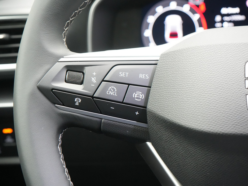 SEAT Leon eTSI Road Edition LED KAMERA ACC KEYLESS — photo 8
