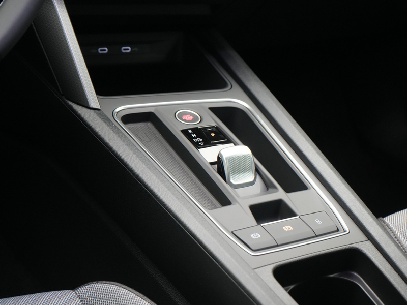 SEAT Leon eTSI Road Edition LED KAMERA ACC KEYLESS — photo 11
