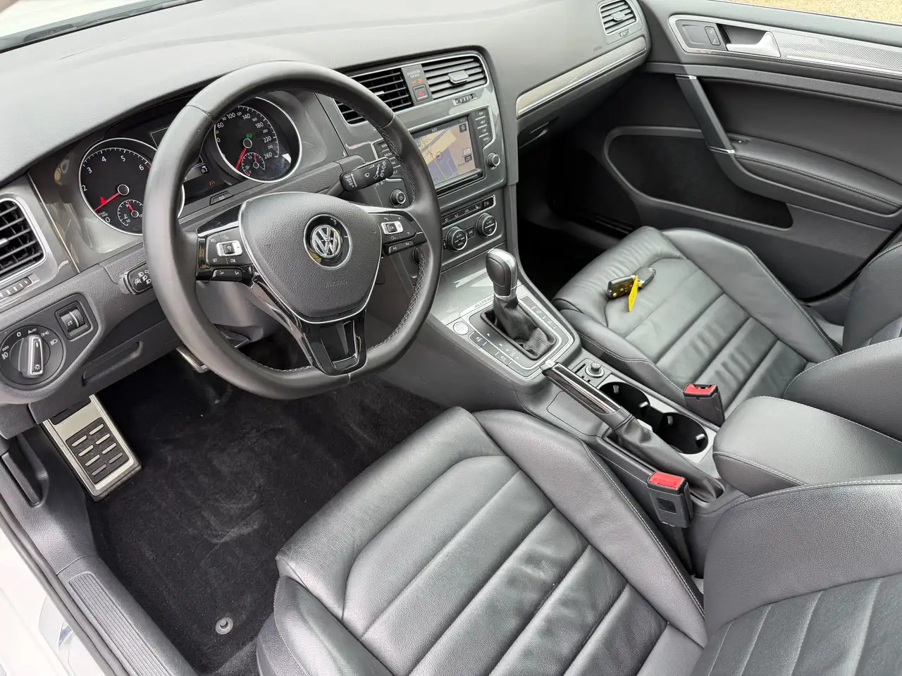 Volkswagen Golf снимка Volkswagen Golf