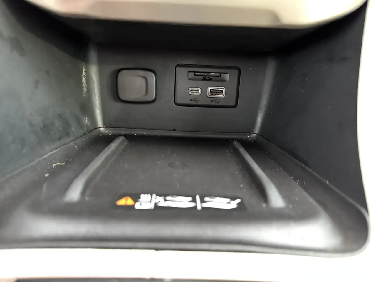 GMC Acadia снимка GMC Acadia
