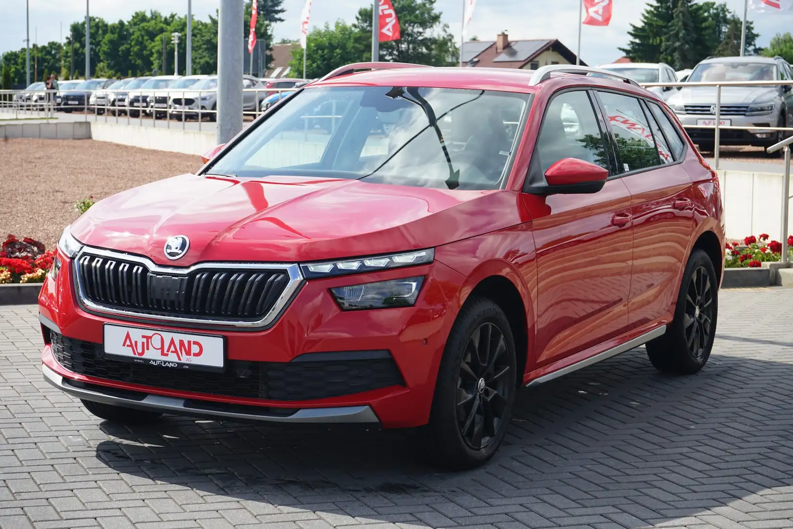 Skoda Kamiq 1.0 TSI DSG LED Navi DAB ACC Kamera Rot - 2