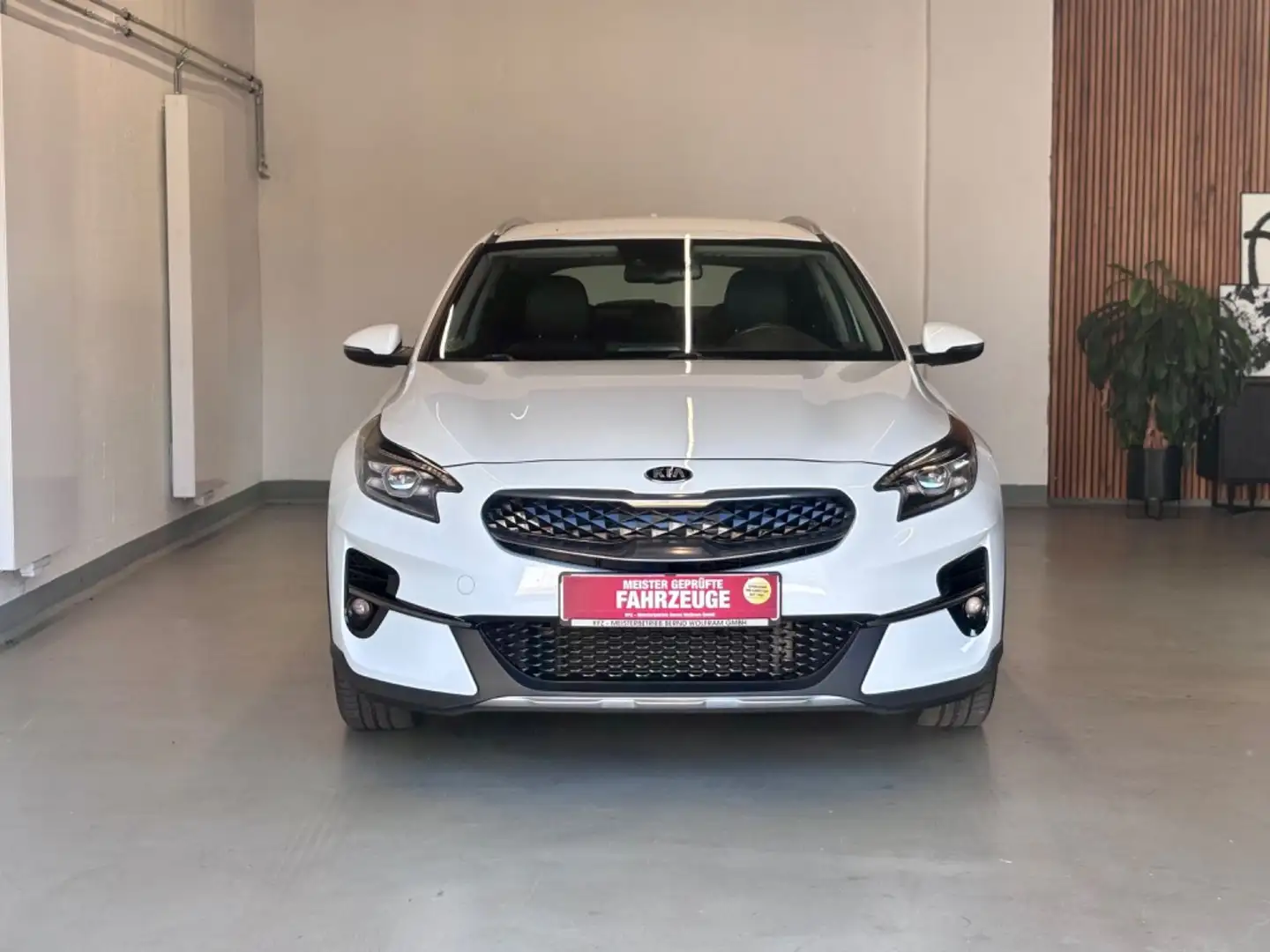 Kia XCeed 1.6 GDI DCT OPF Plug-in-Hybrid Vision Weiß - 1