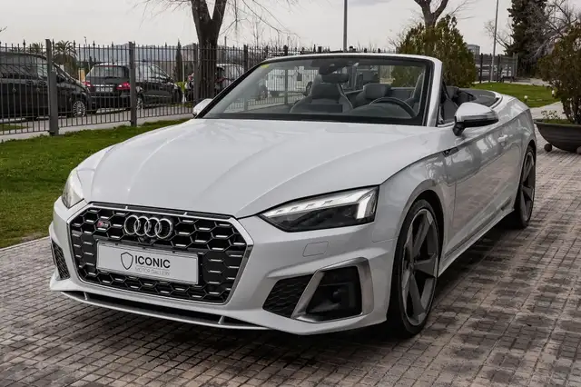 Audi A5 view 2