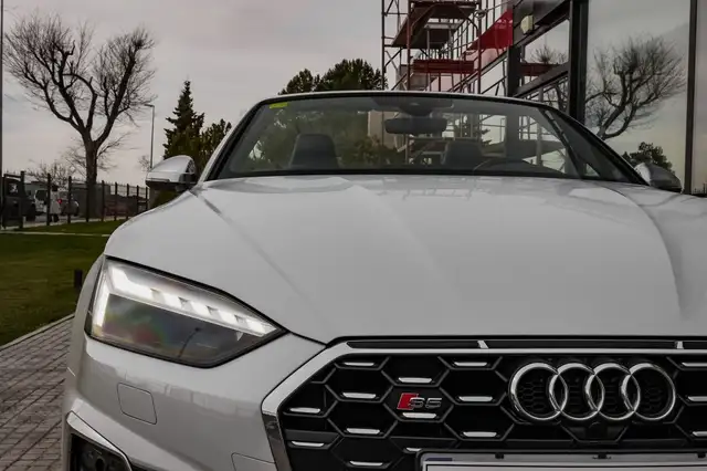 Audi A5 view 5