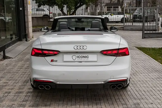 Audi A5 view 9