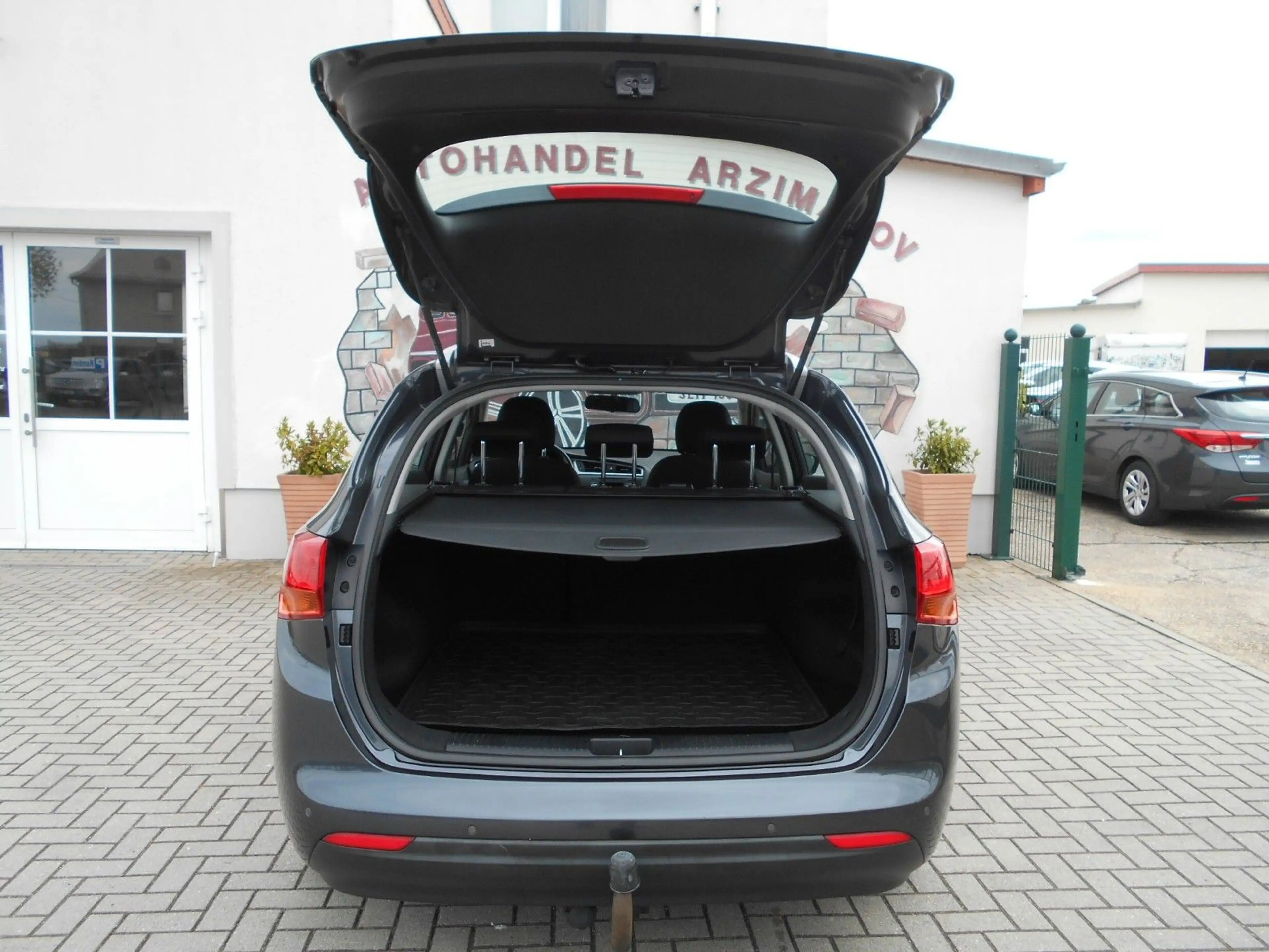 Kia Ceed SW / cee'd SW Ceed 1.4 Sportswagon Edition 7 KLIMA/PDC — photo 11