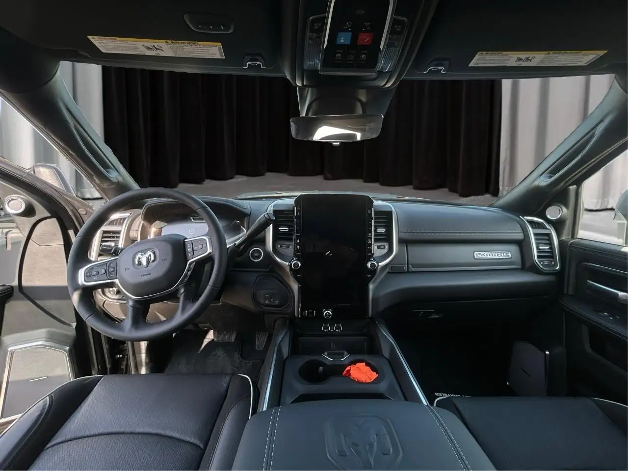 RAM 2500 снимка RAM 2500