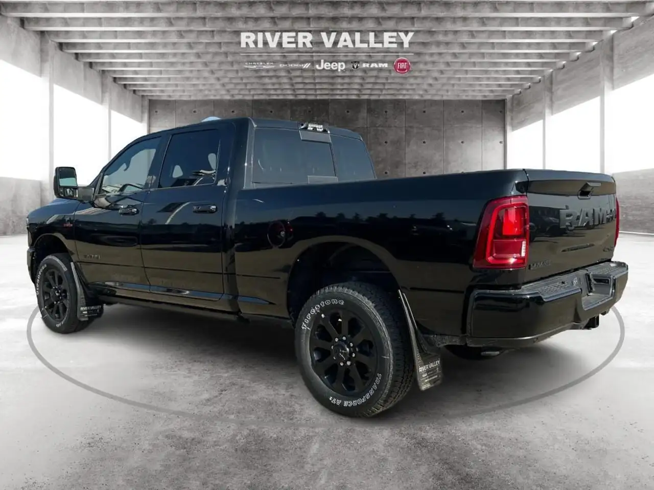RAM 2500 снимка RAM 2500