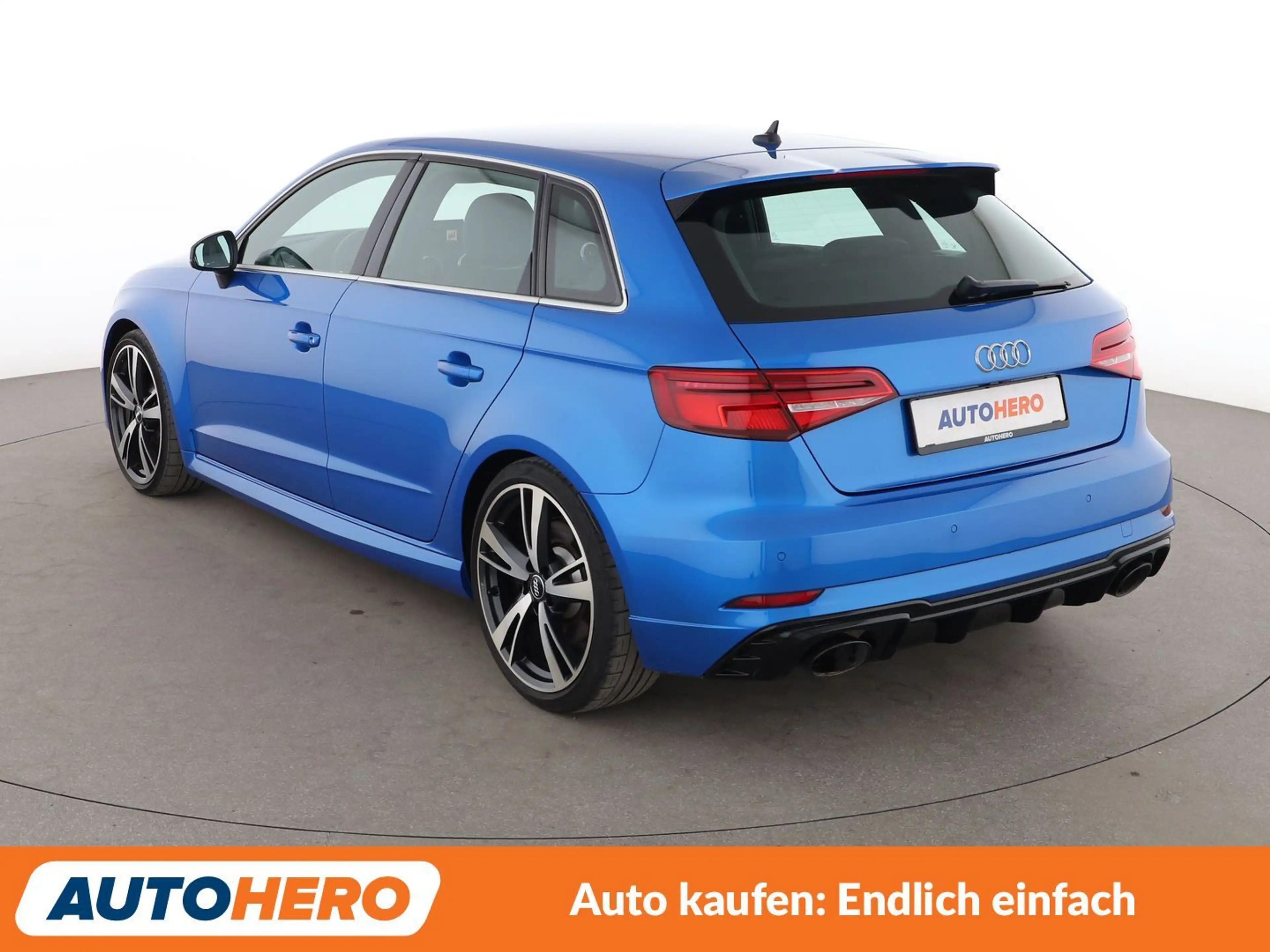 Audi RS3 2.5 TFSI quattro Aut.*MATRIX*ACC*RS-ABGAS*PDC*SHZ* — photo 4