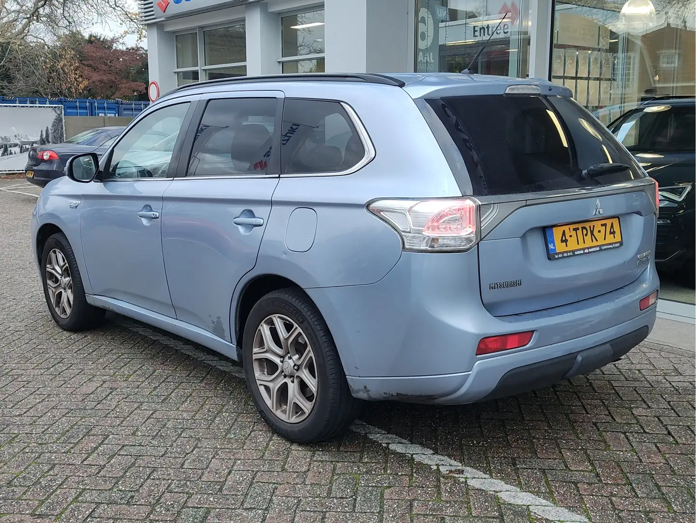 Mitsubishi Outlander 2.0 PHEV INSTYLE+ met APK tot 04-2026 Bleu - 2