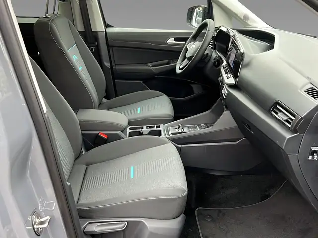 Ford Tourneo Connect view 12