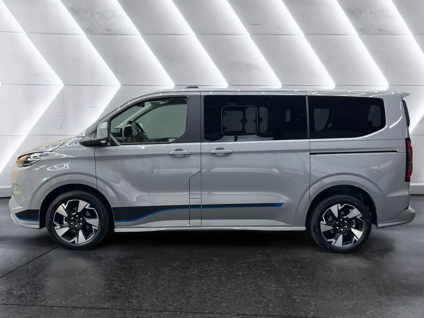 Ford Tourneo Custom L1 Sport | PHEV | Bus 8-Sitze | Sofort verfügbar Grau - 2