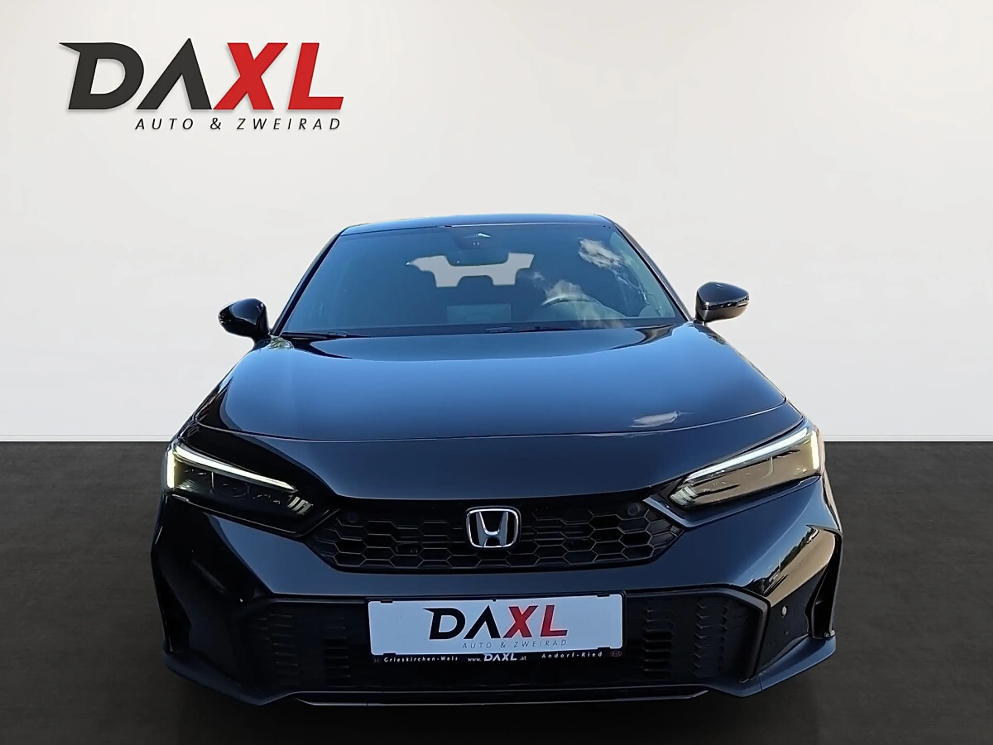 Honda Civic 2.0 i-MMD Hybrid Elegance e-CVT Aut. — photo 2