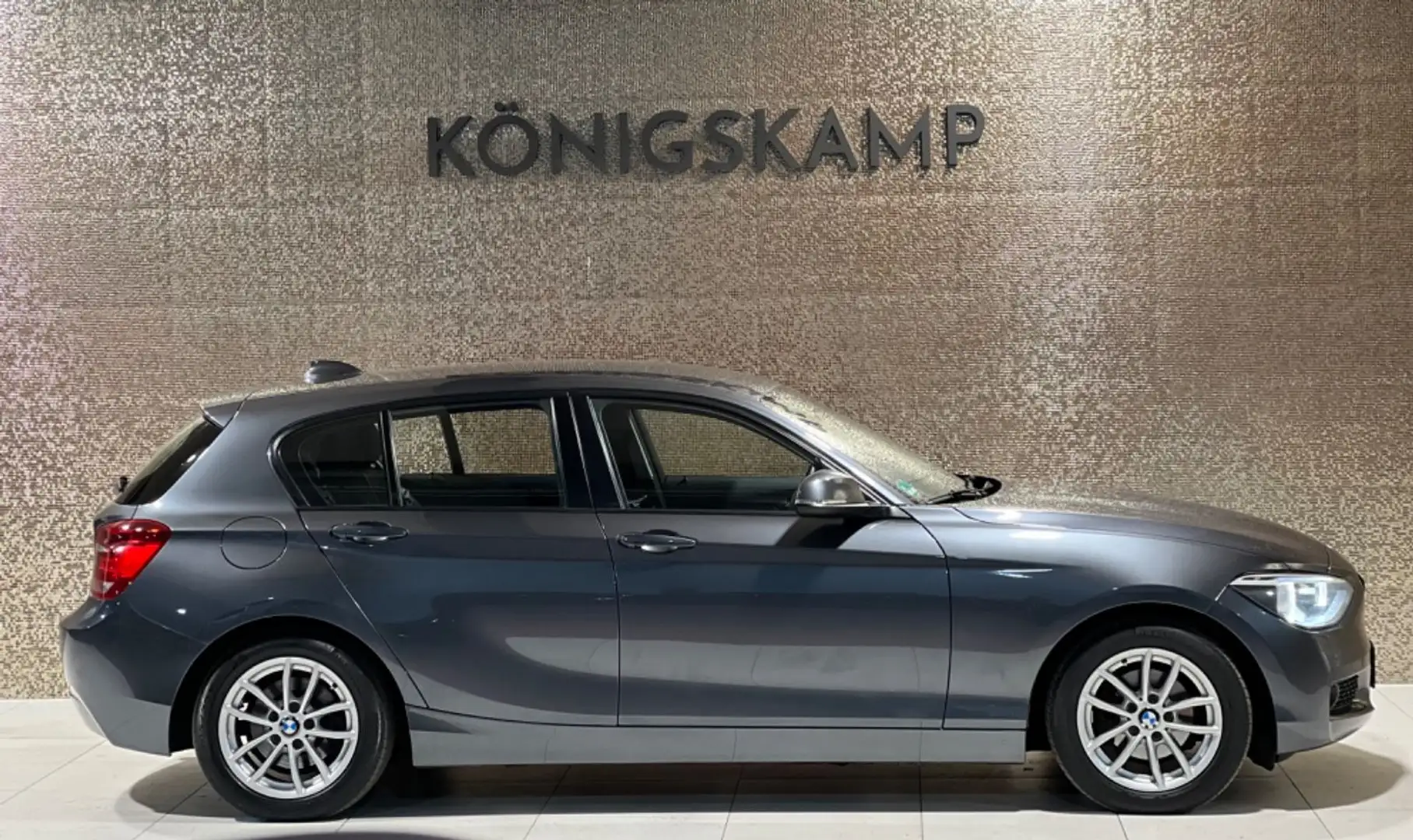 BMW 116 d Efficient Dynamics * SHZ*PDC*SERVICE NEU * Grau - 2