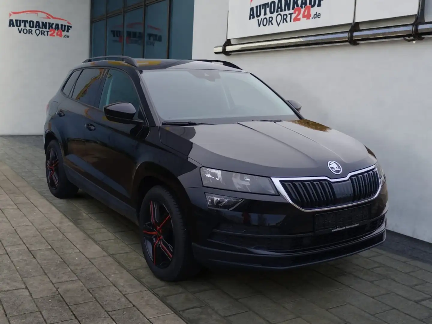 Skoda Karoq Ambition 1.5 TSI*DSG* Klima Navi Einparkhilfe Nero - 1