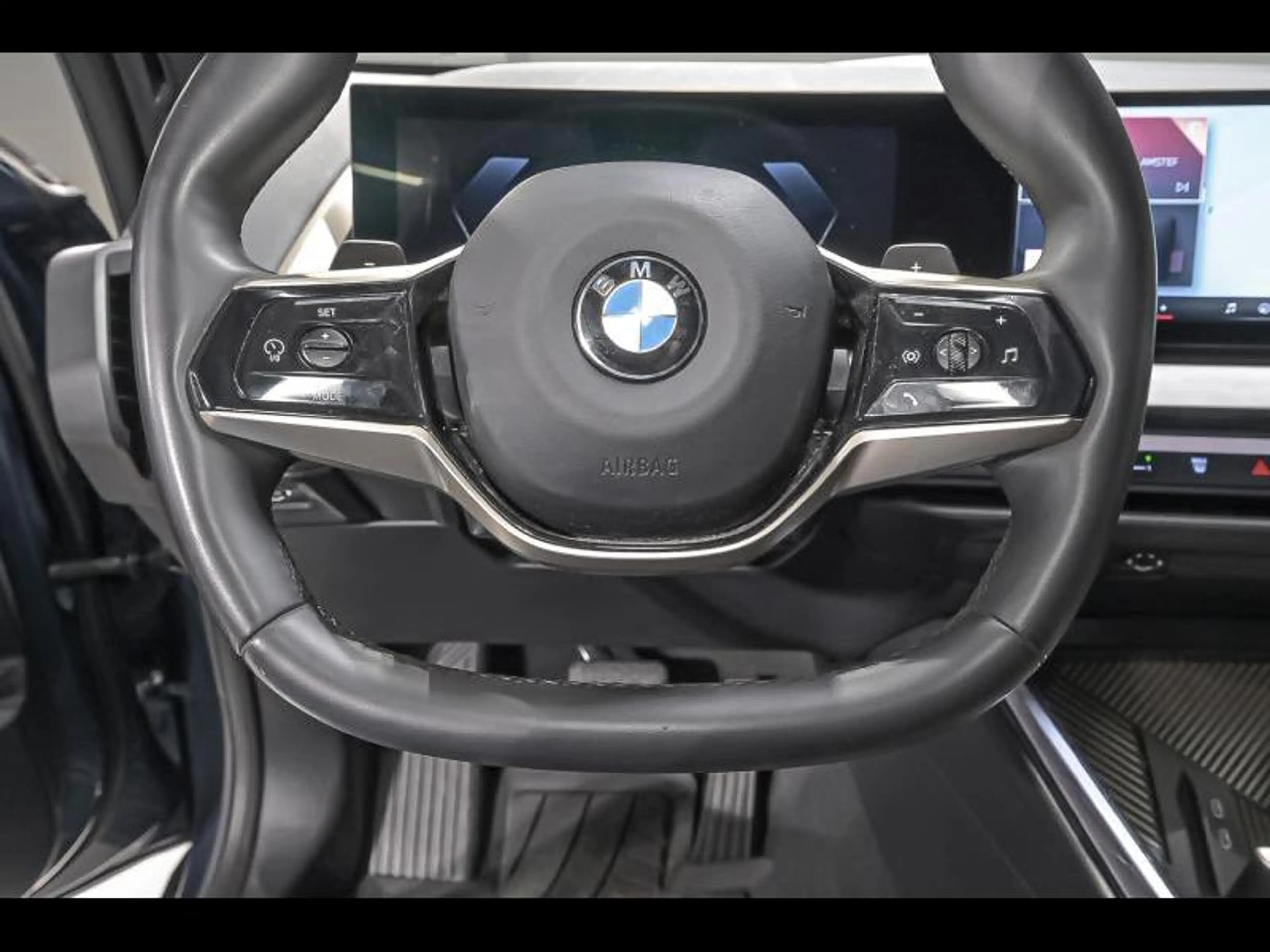 BMW X3 xDrive20i — photo 9