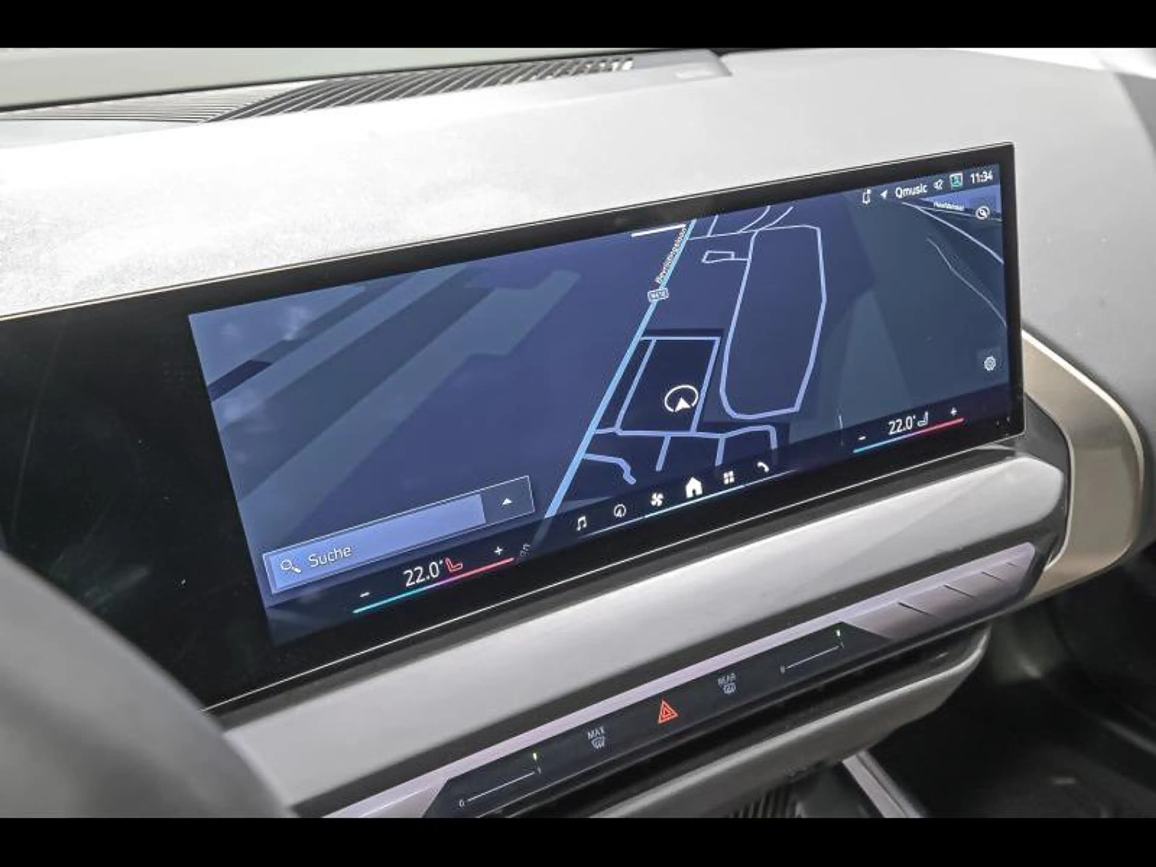 BMW X3 xDrive20i — photo 14
