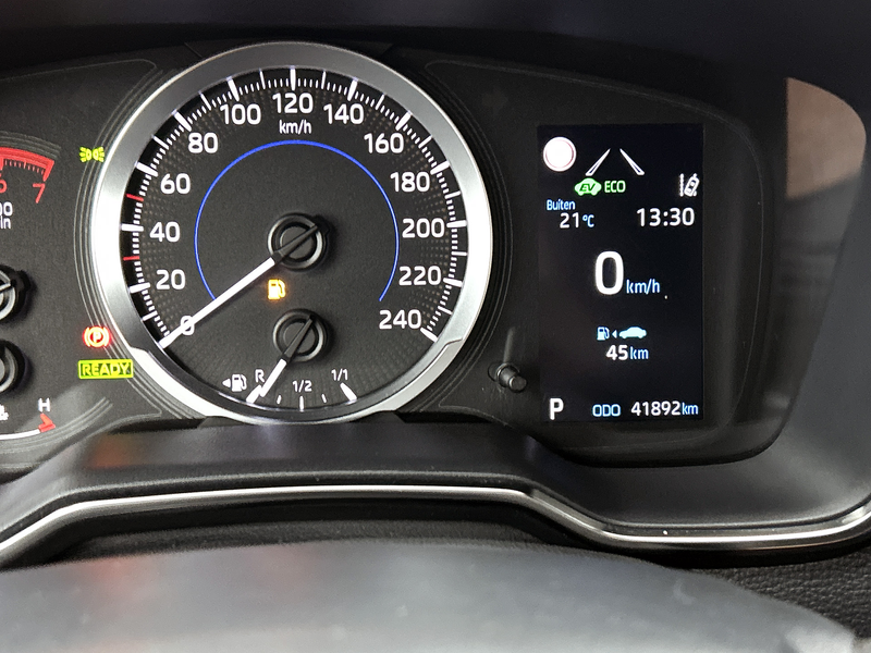 Toyota Corolla 1.8 Hybrid Active | Apple CarPlay/Android Auto | C — photo 5