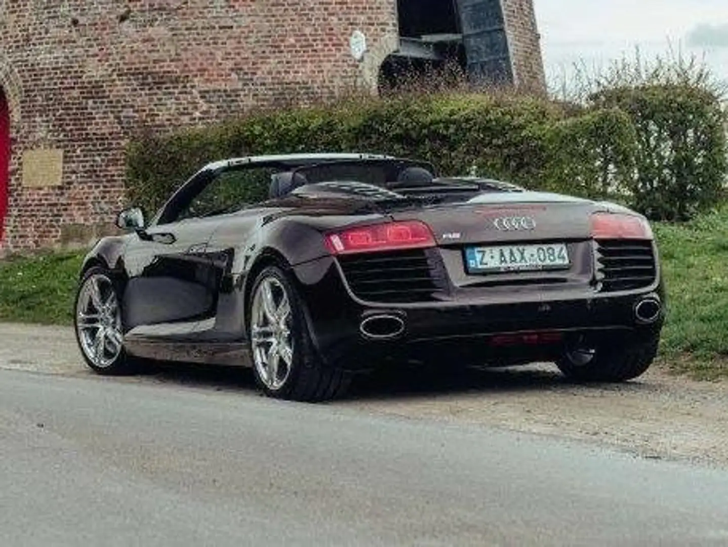 Audi R8 4.2i V8 Quattro *Boite Manuelle" Audi Exclusive Mauve - 2