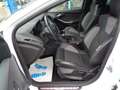 Ford Focus Turnier ST Xenon/Sony/Winterpaket/Scheckh. Weiß - thumbnail 13