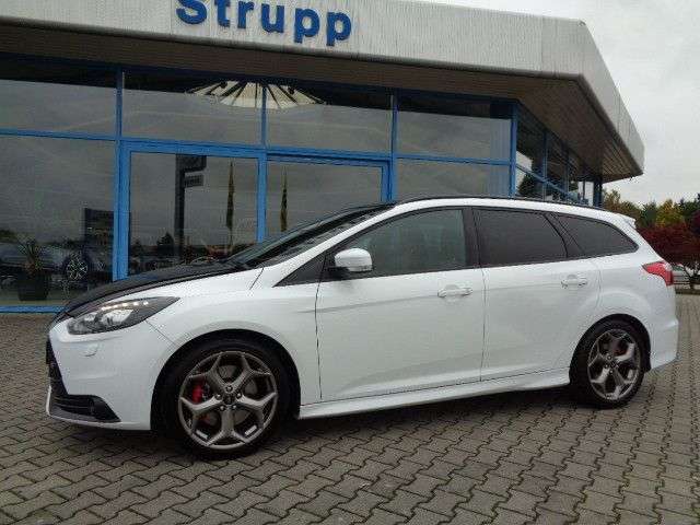 Ford Focus Turnier ST Xenon/Sony/Winterpaket/Scheckh.