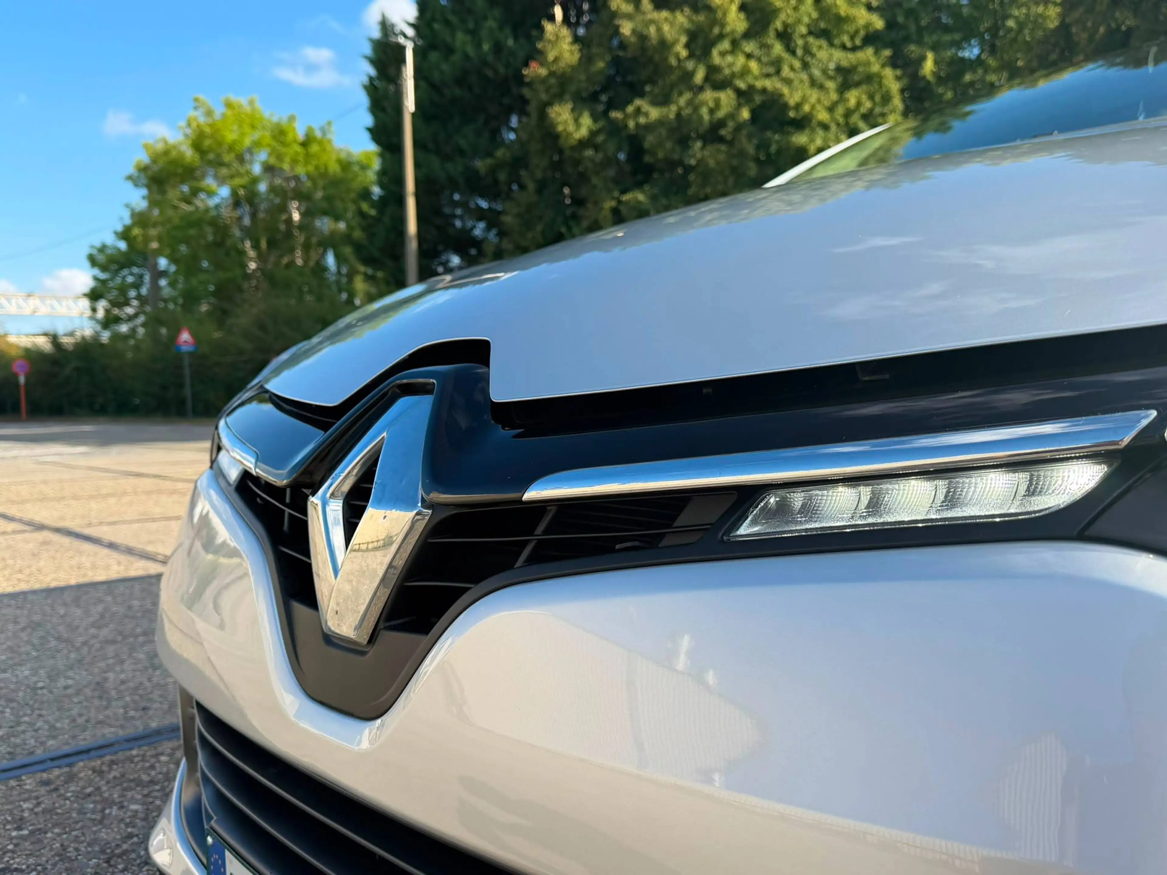 Renault Clio Clio 1.2 TCe Expression EDC — photo 6