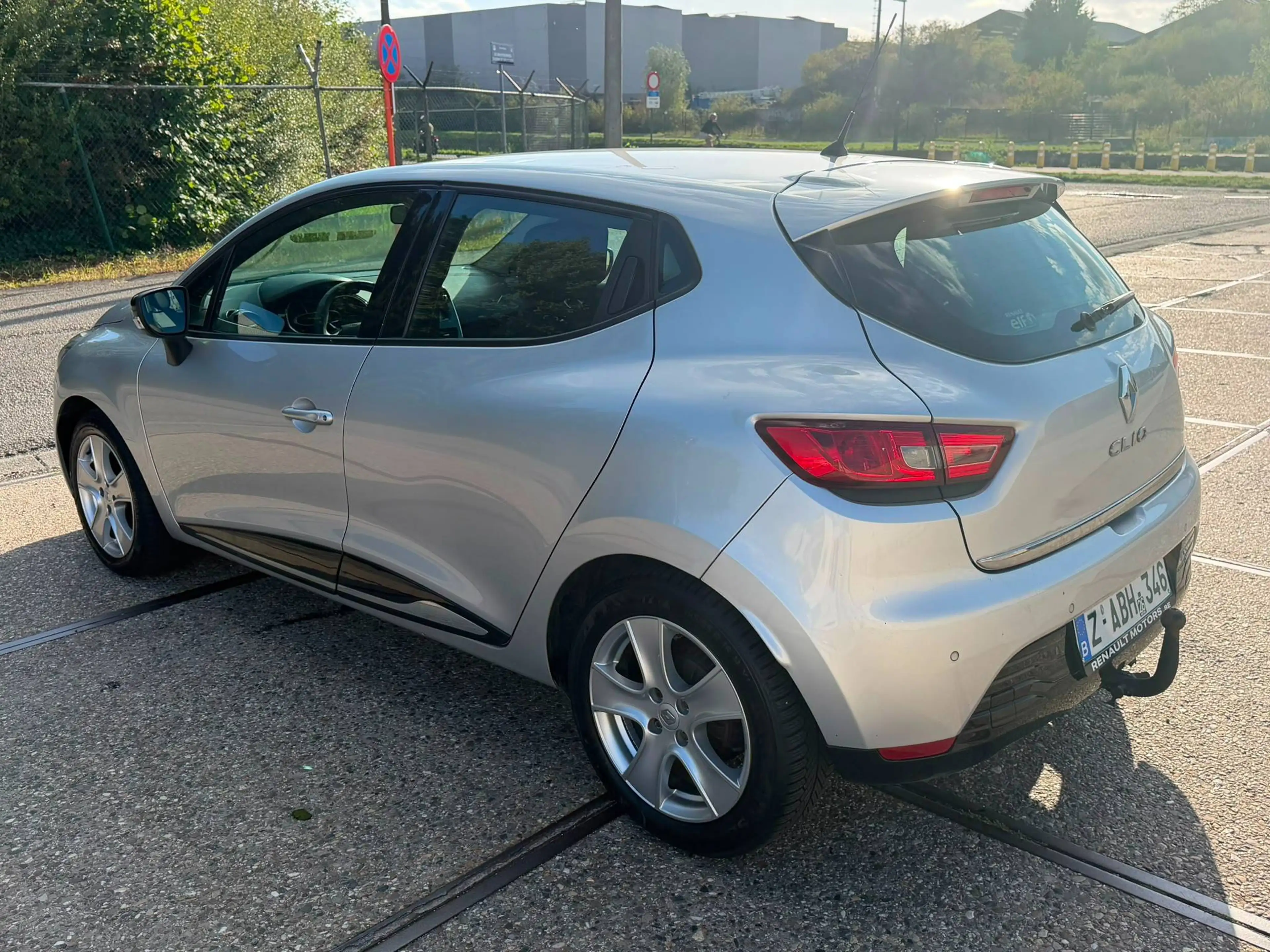 Renault Clio Clio 1.2 TCe Expression EDC — photo 2