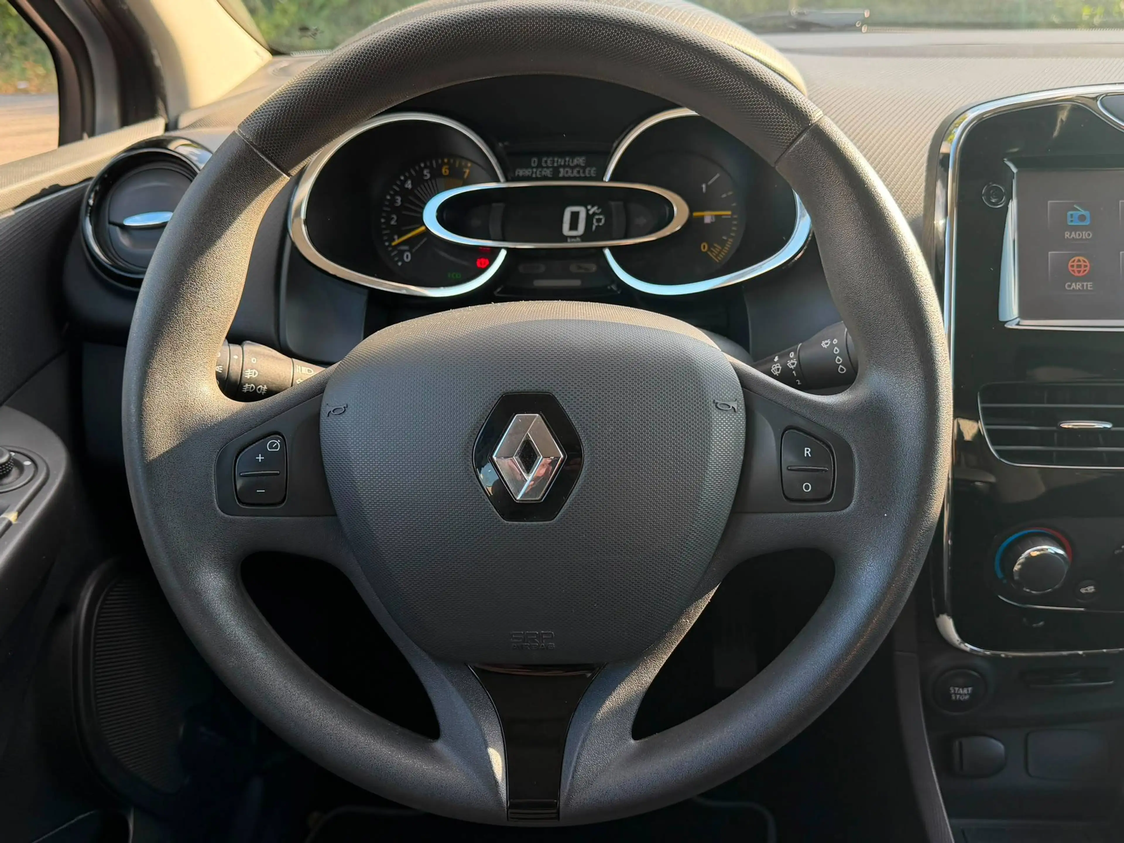 Renault Clio Clio 1.2 TCe Expression EDC — photo 14