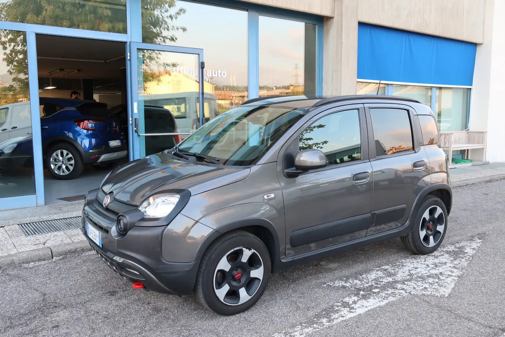 Fiat Panda 1.0 FireFlyHybrid Cross Grigio - 1