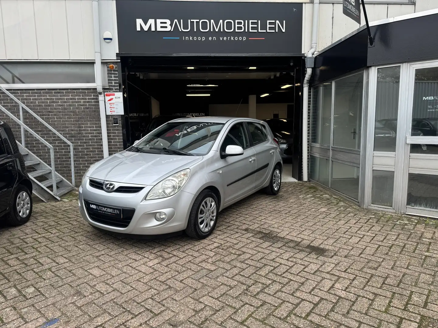 Hyundai i20 1.4i DynamicVersion/5 Deurs/APK/NAP/3e Eigenaar/on Grau - 1
