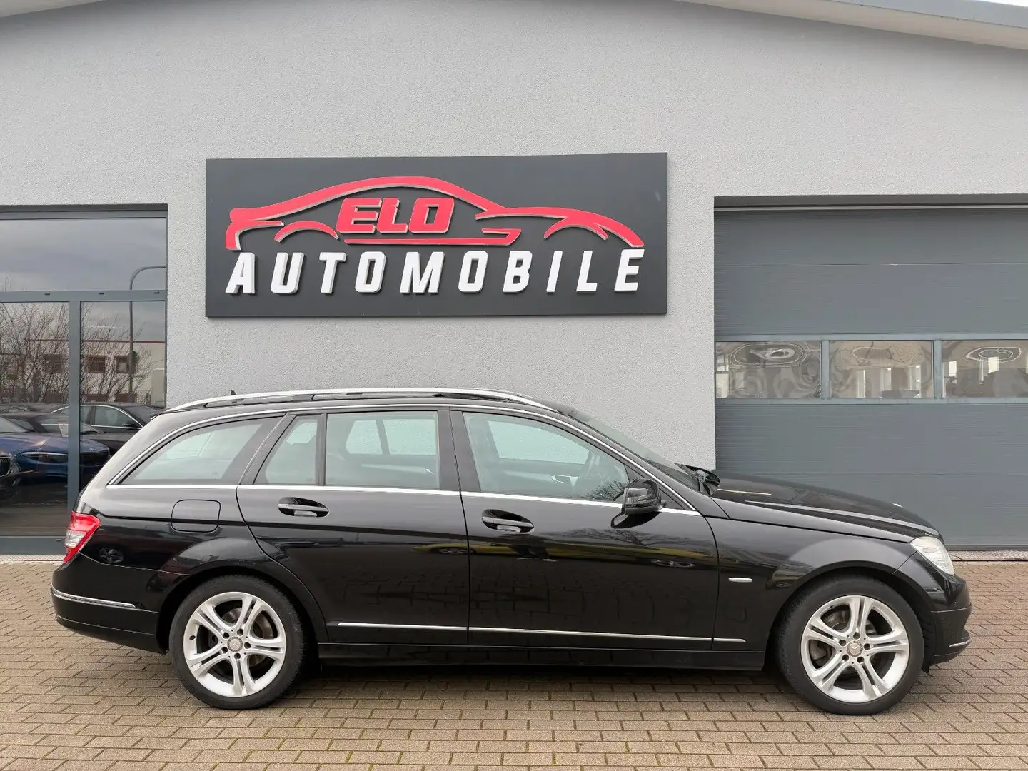 Mercedes-Benz C 180 T Kompressor*Avantgarde*Bi-Xenon*Navi* Schwarz - 2