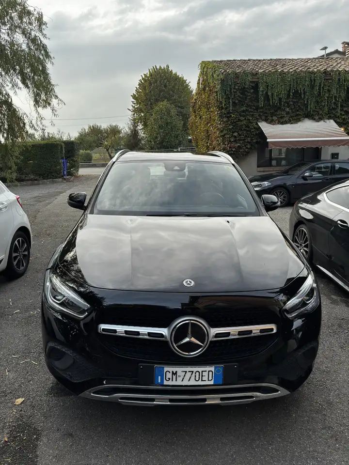 Mercedes-Benz GLA 180