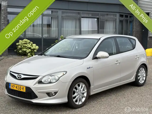 Hyundai i30 1.6i i-Motion|CRUISE|TREKHAAK|AIRCO|