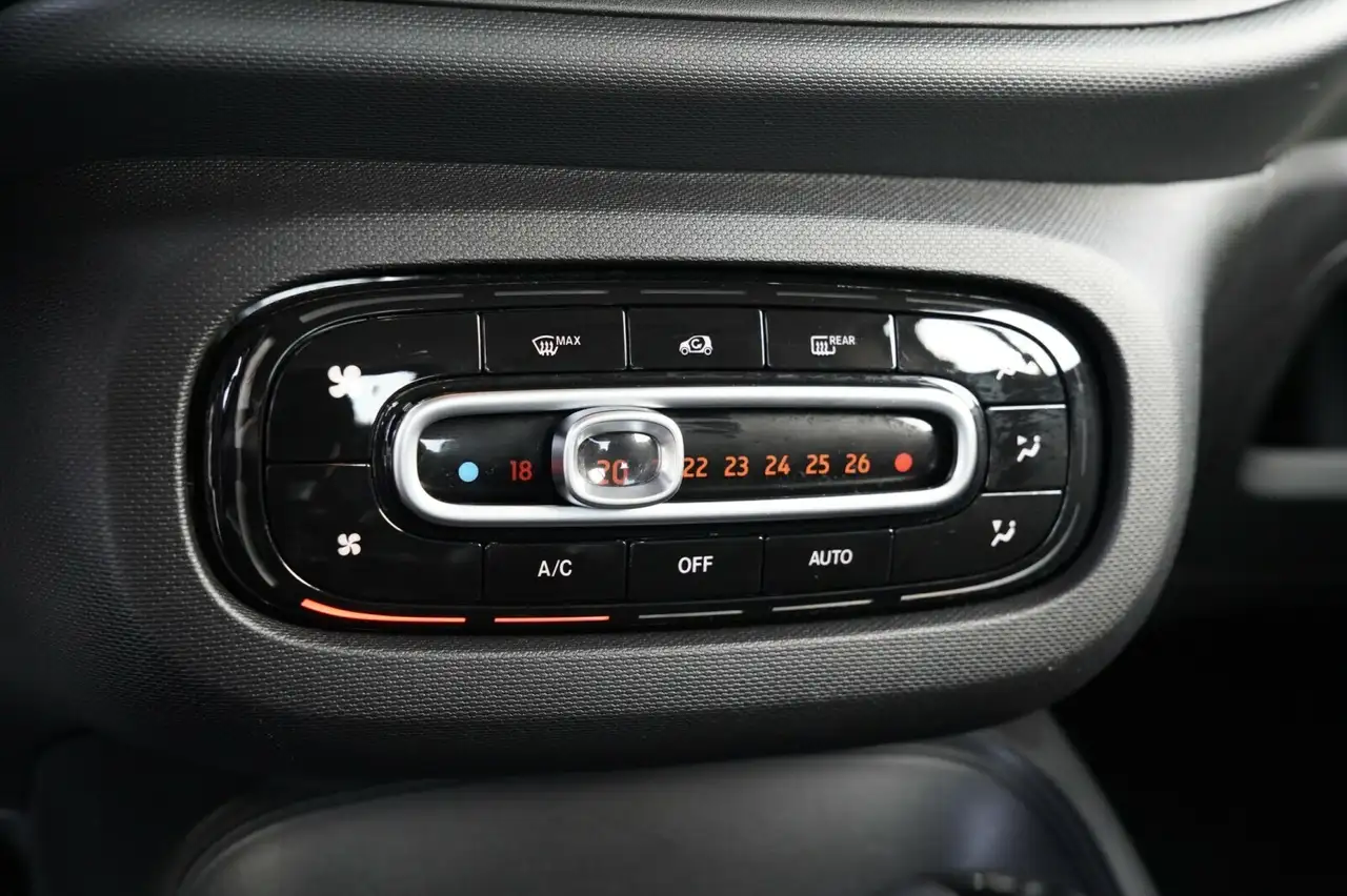 smart forTwo Smart EQ fortwo Klimaautomatik Audiosystem Smart 15