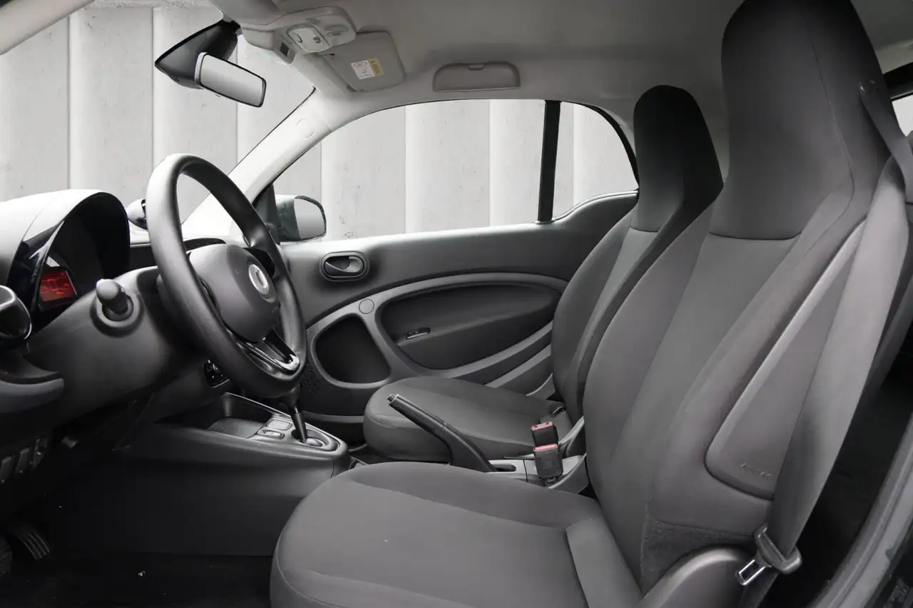 smart forTwo Smart EQ fortwo Klimaautomatik Audiosystem Smart 4