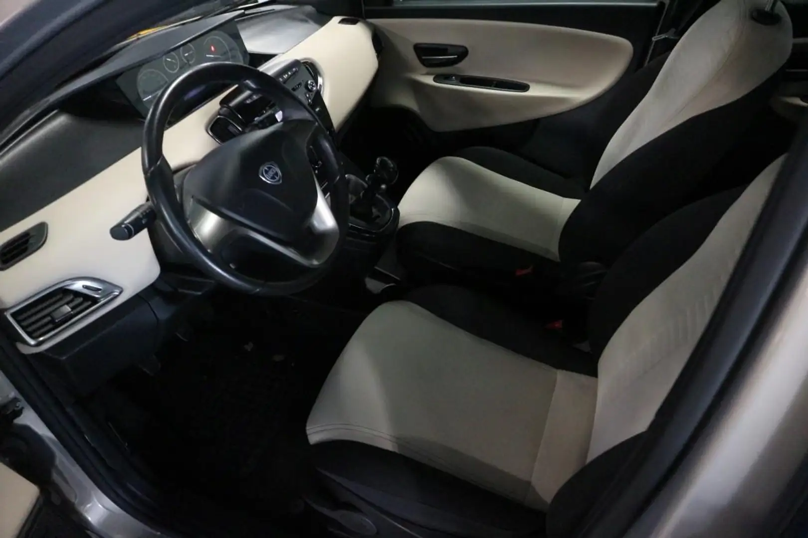Lancia Ypsilon 1.2 Gold / LEUK MODEL ! ! ! Marrón - 2