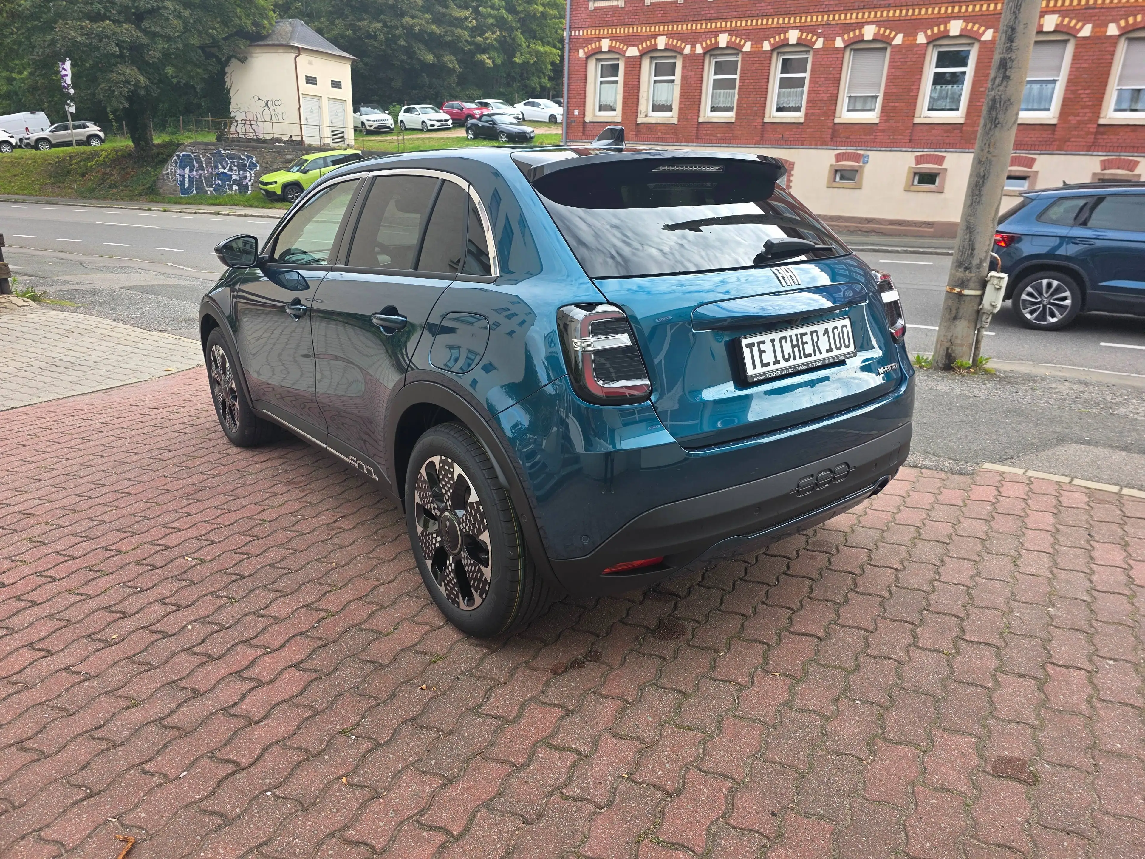Fiat 600 Hybrid La Prima — photo 8