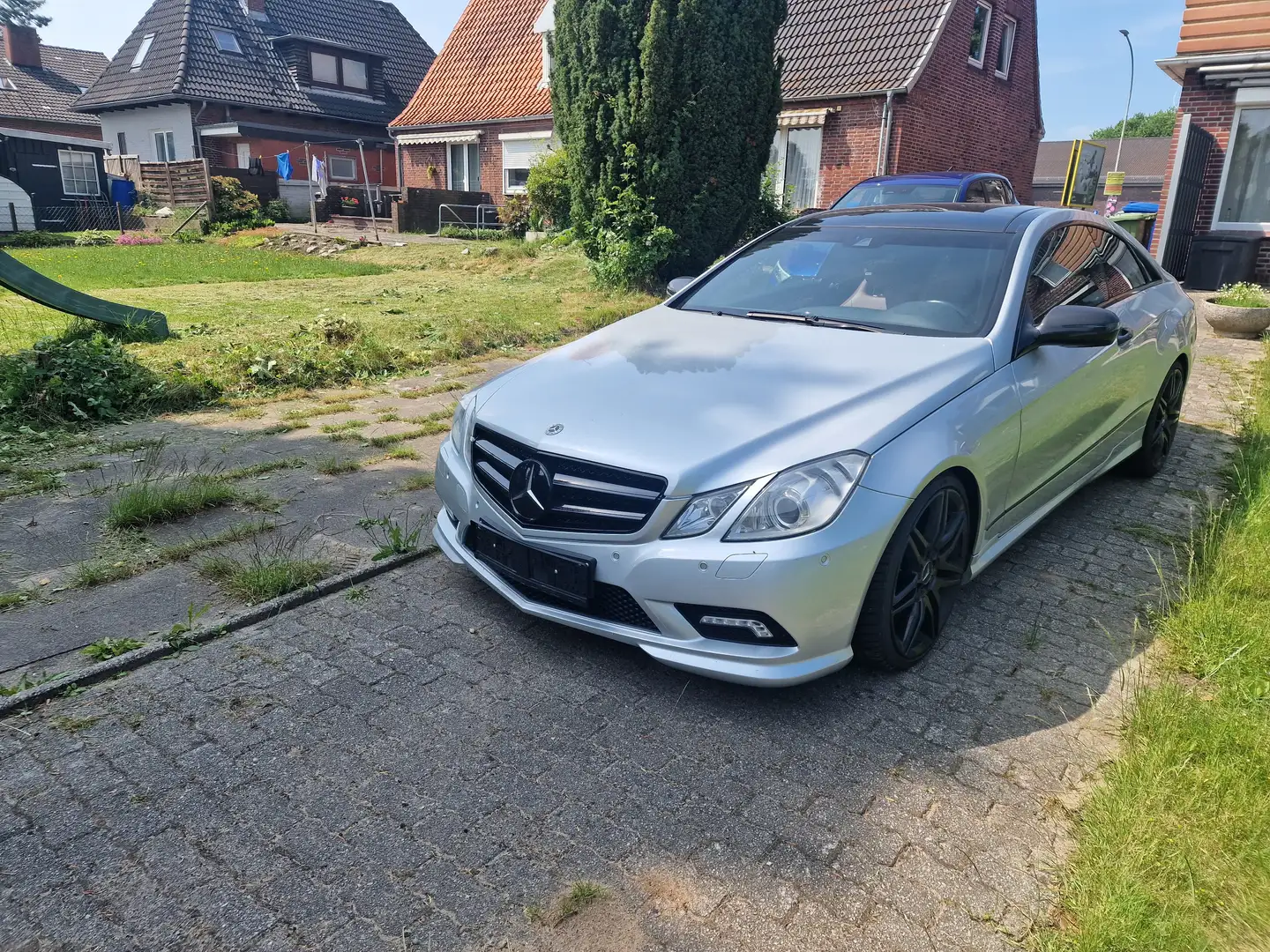 Mercedes-Benz E 500 E 500 Coupe 7G-TRONIC Elegance Silber - 1