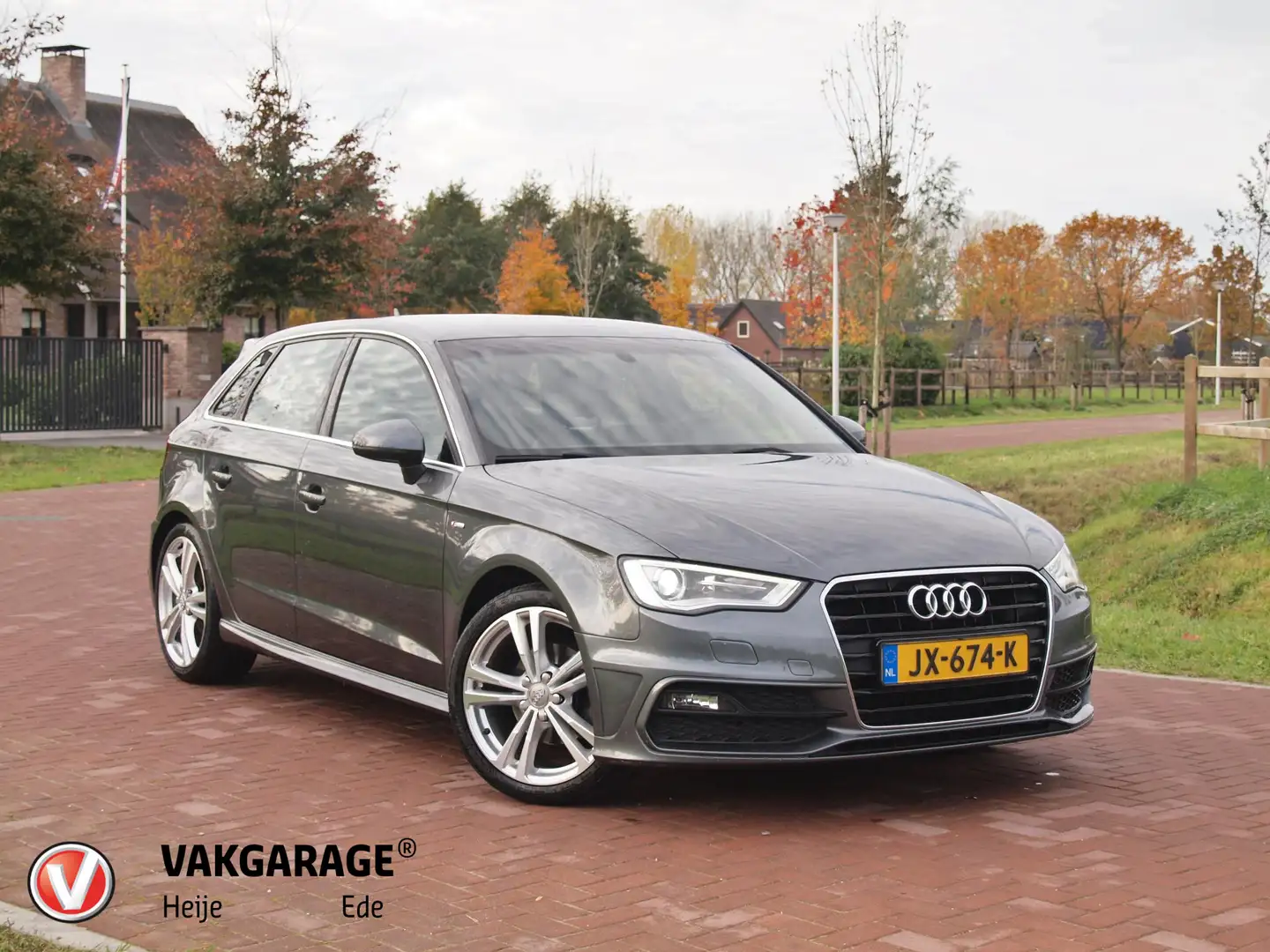 Audi A3 Sportback 1.4 TFSI CoD Adrenalin Sport | S-Line | Gris - 1