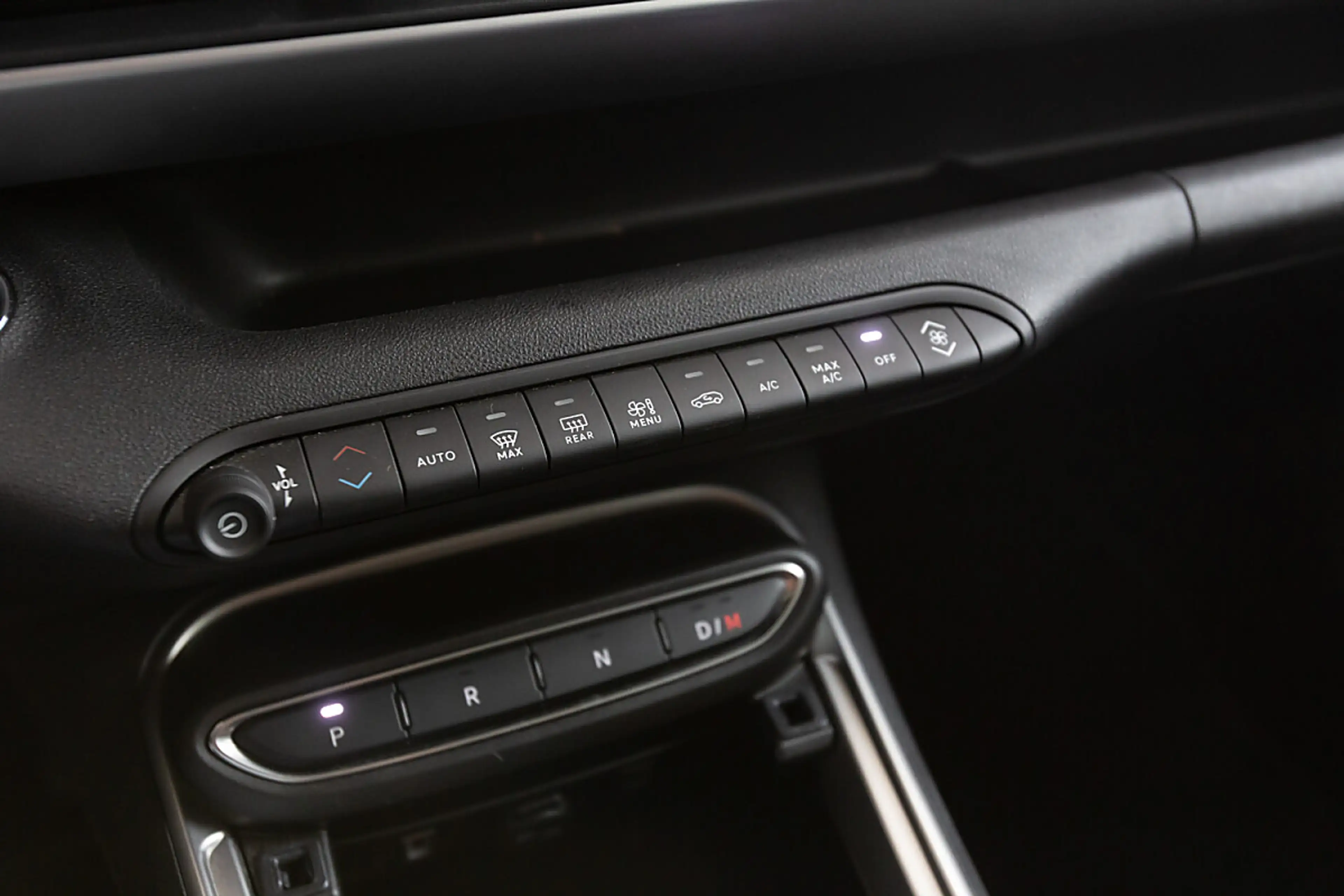 Jeep Avenger 1.2 Mild-Hybrid Summit Mild-Hybrid — photo 7