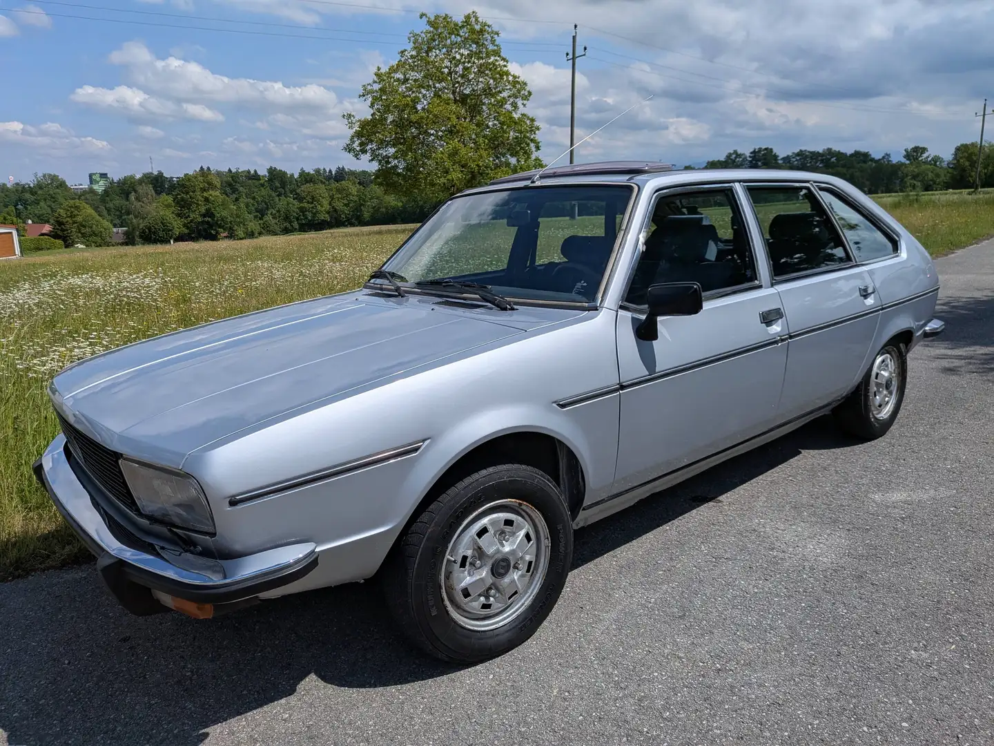 Renault R 20 R 20 TX (Typ 1279) Silber - 2